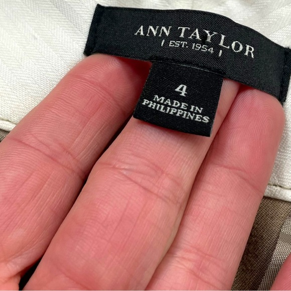 Ann Taylor Wide Leg Stretch Trousers size 4 Devine Fit - Picture 8 of 16